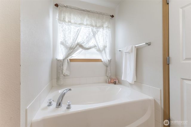 18311 96th Avenue E, Puyallup, WA 98375