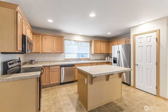 18311 96th Avenue E, Puyallup, WA 98375