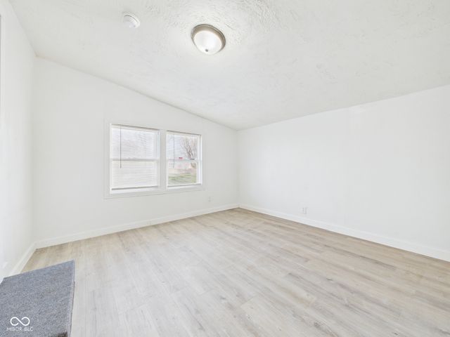 1725 Hunter Avenue, New Castle, IN 47362