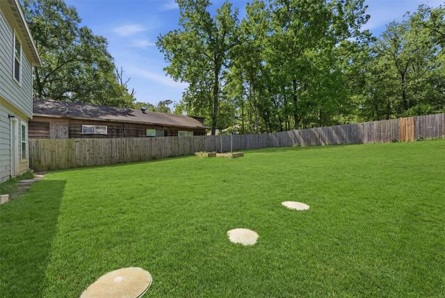 15011 Crockett Road, Willis, TX 77378