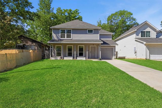 15011 Crockett Road, Willis, TX 77378