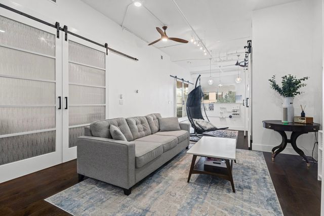 1640 Maple Avenue 304, Evanston, IL 60201