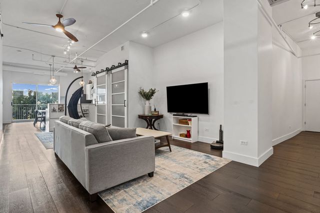 1640 Maple Avenue 304, Evanston, IL 60201