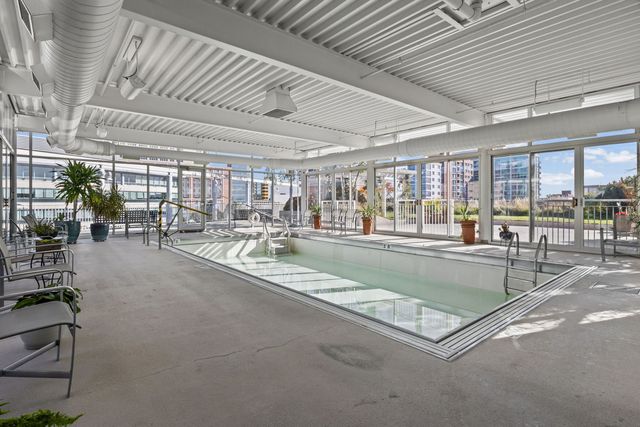 1640 Maple Avenue 304, Evanston, IL 60201