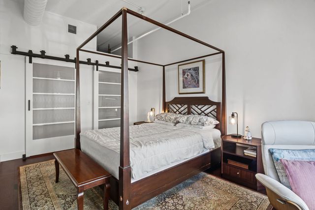 1640 Maple Avenue 304, Evanston, IL 60201