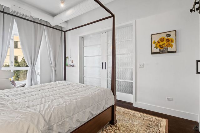 1640 Maple Avenue 304, Evanston, IL 60201