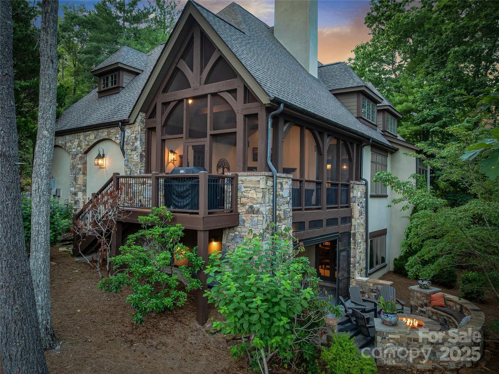 16 Hidden Hills Way, Arden, NC 28704