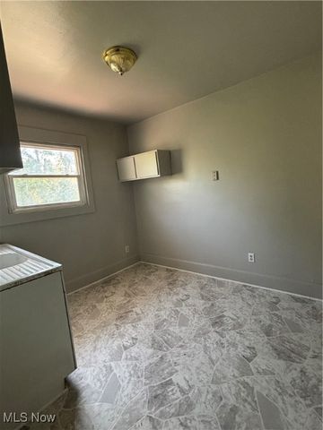 510 N 8th Street, Cambridge, OH 43725