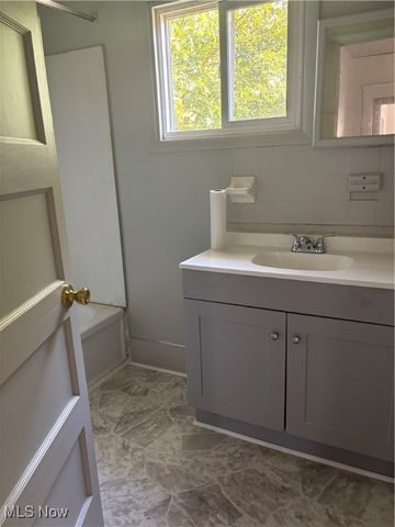 510 N 8th Street, Cambridge, OH 43725