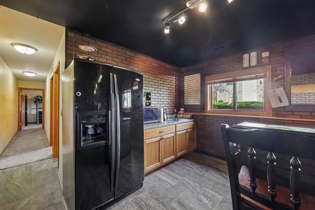 1112 Durango DRIVE, Hartford, WI 53027