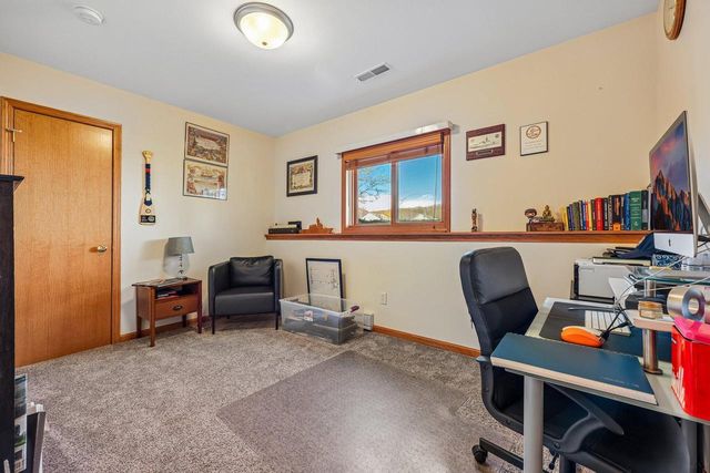1112 Durango DRIVE, Hartford, WI 53027