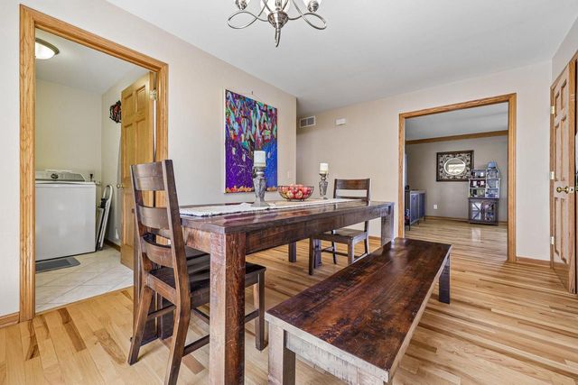 1112 Durango DRIVE, Hartford, WI 53027