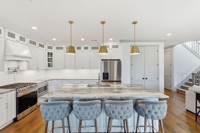 1057 Squirrel Nest Lane, Lexington, KY 40509