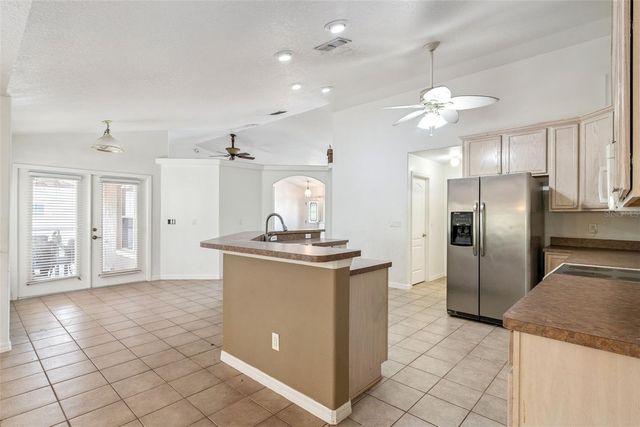 448 SHADY PINE COURT, Minneola, FL 34715