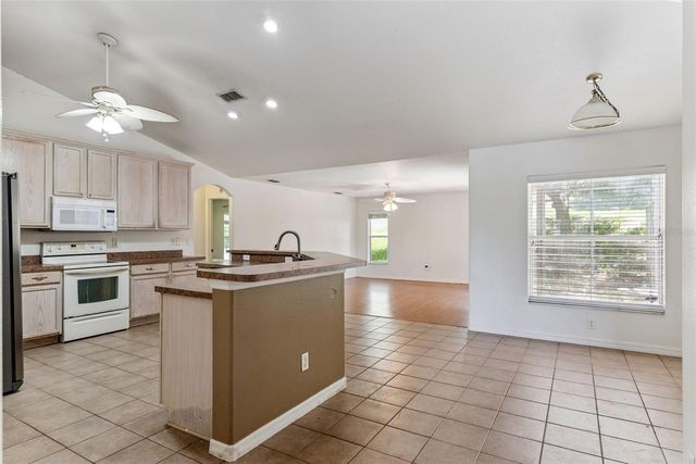 448 SHADY PINE COURT, Minneola, FL 34715