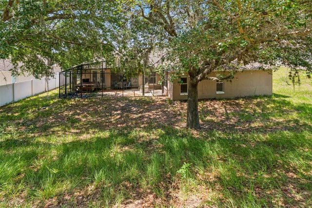 448 SHADY PINE COURT, Minneola, FL 34715
