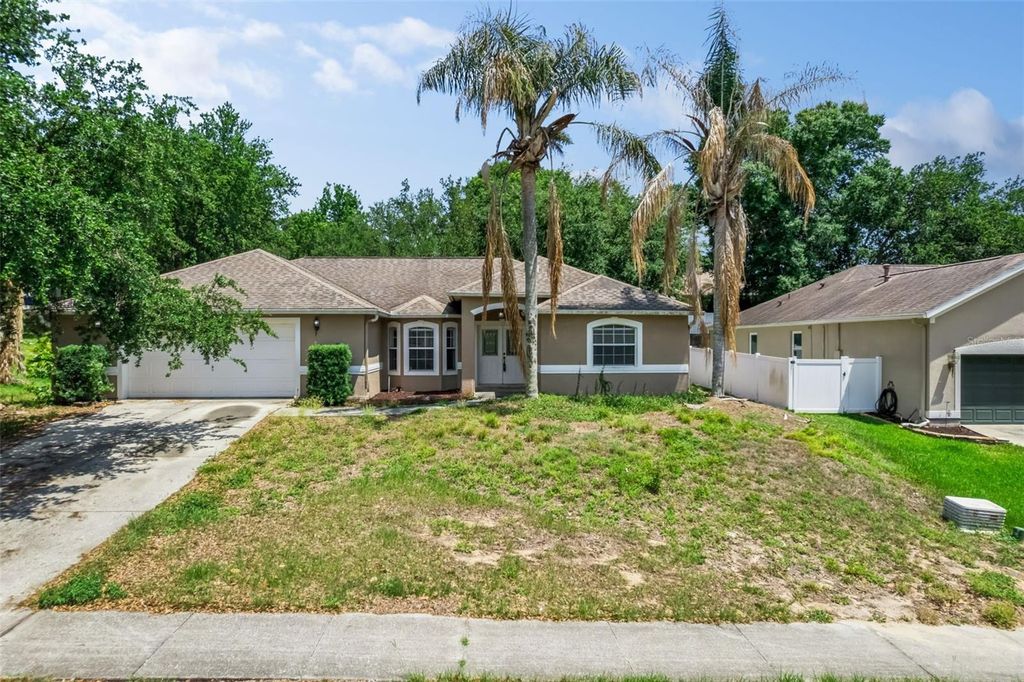448 SHADY PINE COURT, Minneola, FL 34715