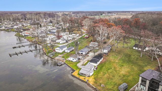 30 EMS B18 Lane, Pierceton, IN 46562