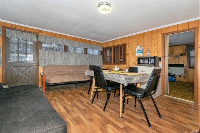 30 EMS B18 Lane, Pierceton, IN 46562