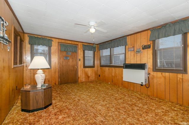 30 EMS B18 Lane, Pierceton, IN 46562