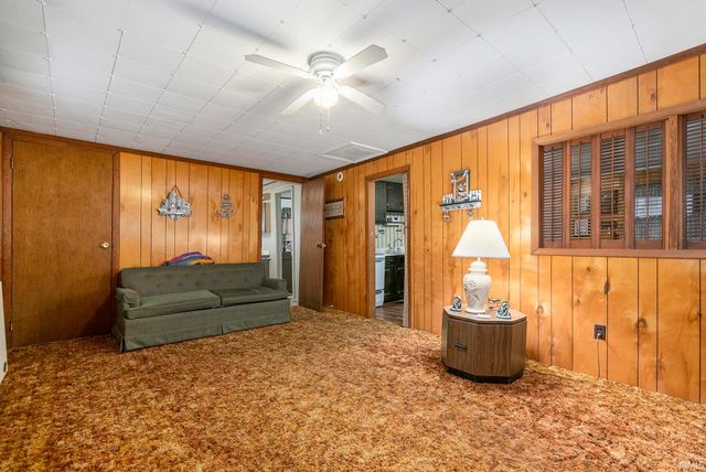 30 EMS B18 Lane, Pierceton, IN 46562