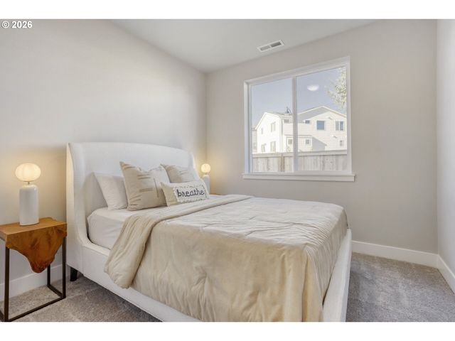 17310 Sw Wapato Island Dr, Sherwood, OR 97140