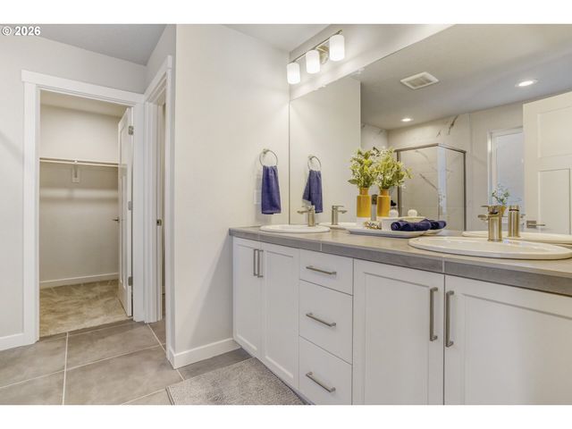 17310 Sw Wapato Island Dr, Sherwood, OR 97140