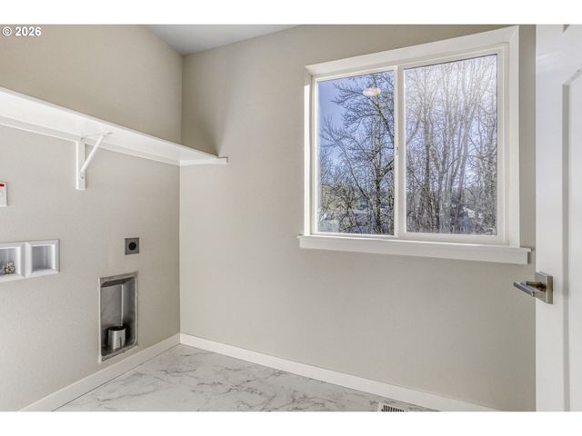 17310 Sw Wapato Island Dr, Sherwood, OR 97140