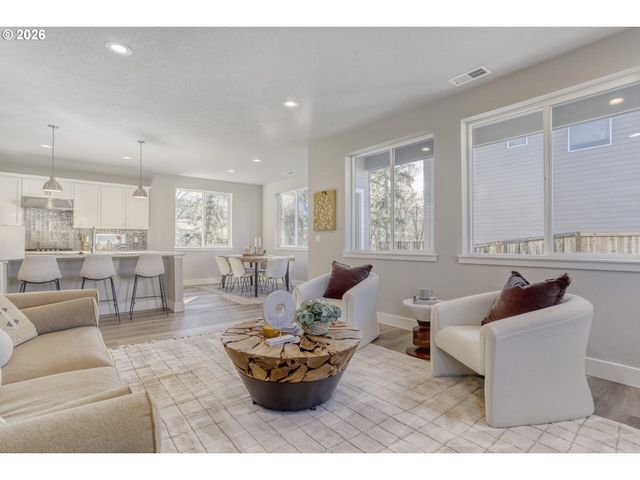 17310 Sw Wapato Island Dr, Sherwood, OR 97140