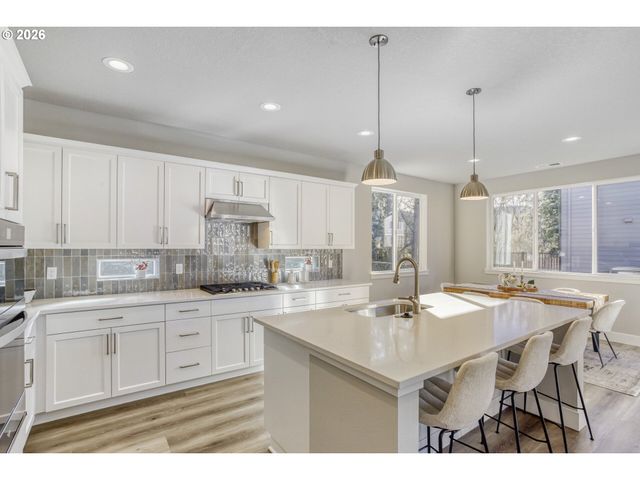 17310 Sw Wapato Island Dr, Sherwood, OR 97140