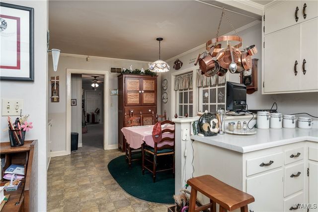 205 E Main, Livingston, AL 35470