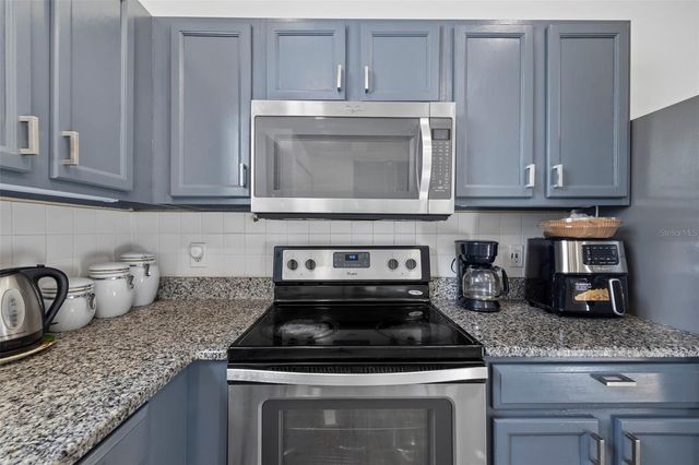 10332 BENEVA DRIVE, Tampa, FL 33647