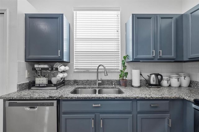 10332 BENEVA DRIVE, Tampa, FL 33647