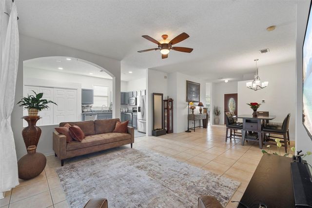 10332 BENEVA DRIVE, Tampa, FL 33647