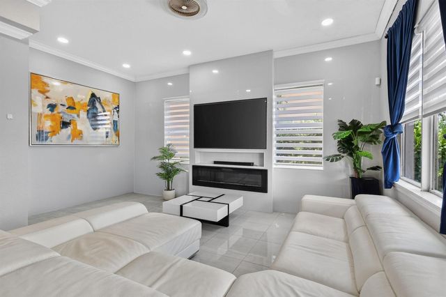 700 Cresta Circle, West Palm Beach, FL 33413