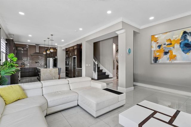 700 Cresta Circle, West Palm Beach, FL 33413