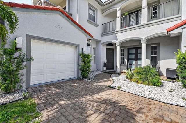 700 Cresta Circle, West Palm Beach, FL 33413