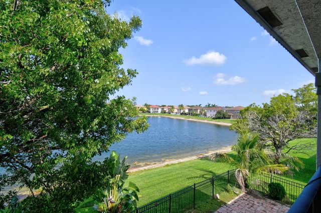 700 Cresta Circle, West Palm Beach, FL 33413