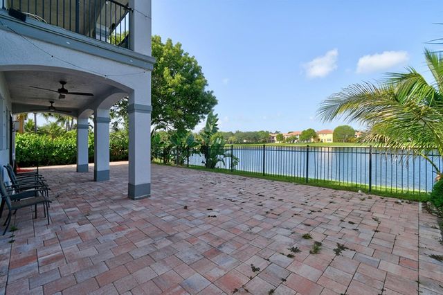 700 Cresta Circle, West Palm Beach, FL 33413