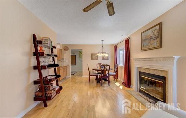 17 Ashford Drive, Plainsboro, NJ 08536