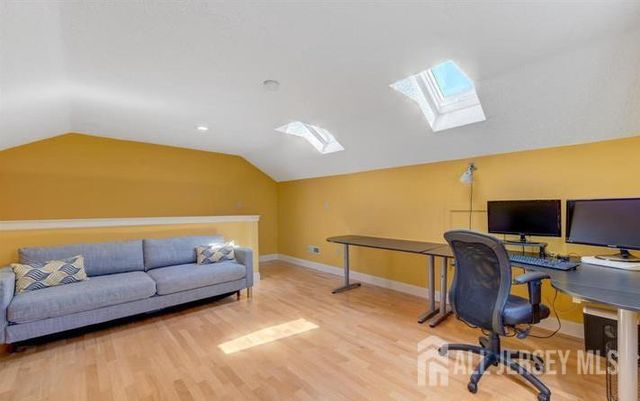 17 Ashford Drive, Plainsboro, NJ 08536