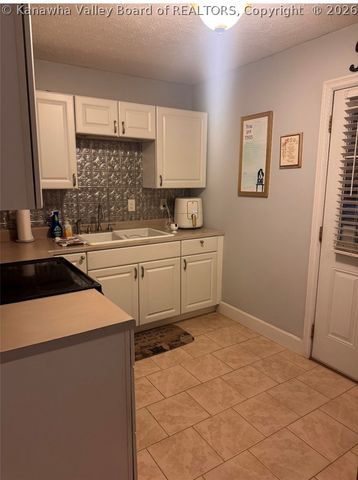 4615 Young Street, South Charleston, WV 25309