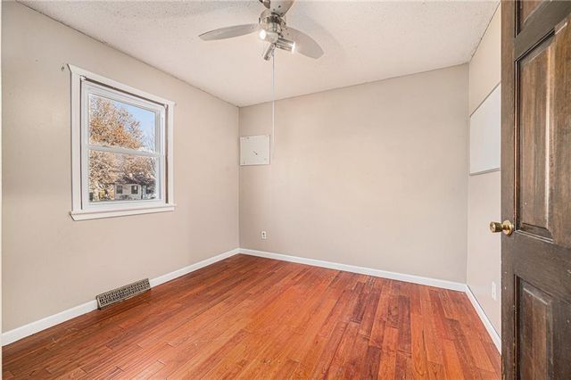 111 Pawnee Street, Hiawatha, KS 66434