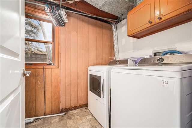 111 Pawnee Street, Hiawatha, KS 66434