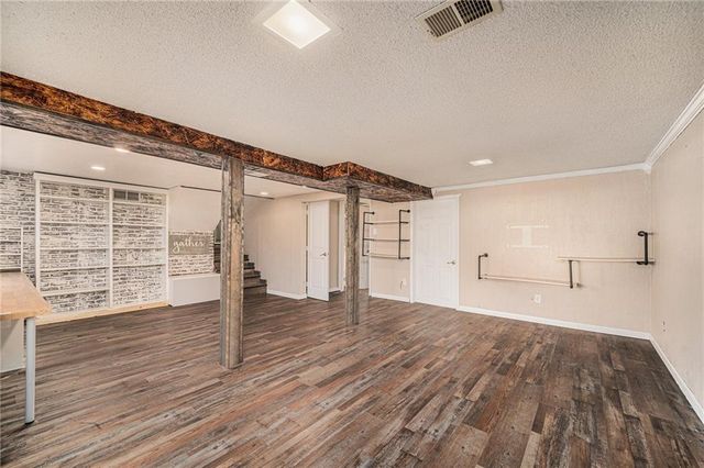 111 Pawnee Street, Hiawatha, KS 66434