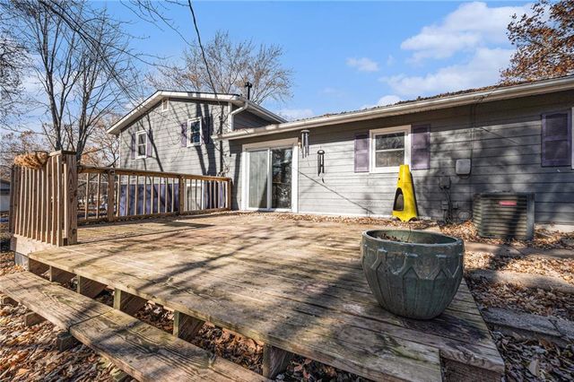 111 Pawnee Street, Hiawatha, KS 66434