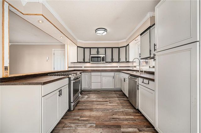 111 Pawnee Street, Hiawatha, KS 66434