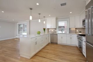 36 Longwood Ave 2, Brookline, MA 02446