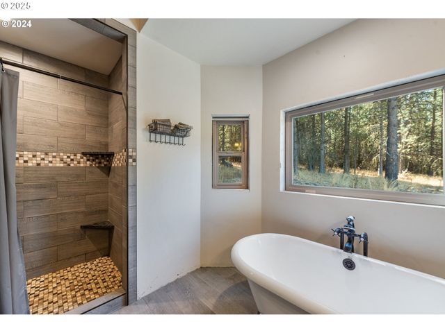 73210 KINGSBURY Ln, Elgin, OR 97827