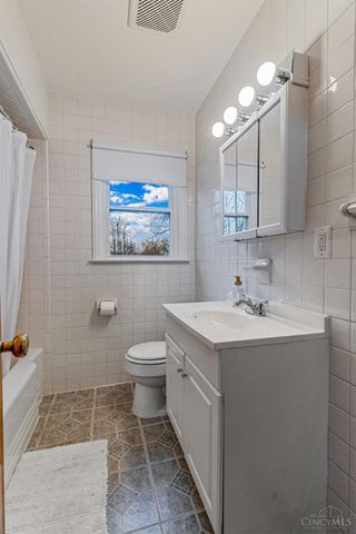 123 N Marshall Road, Middletown, OH 45042